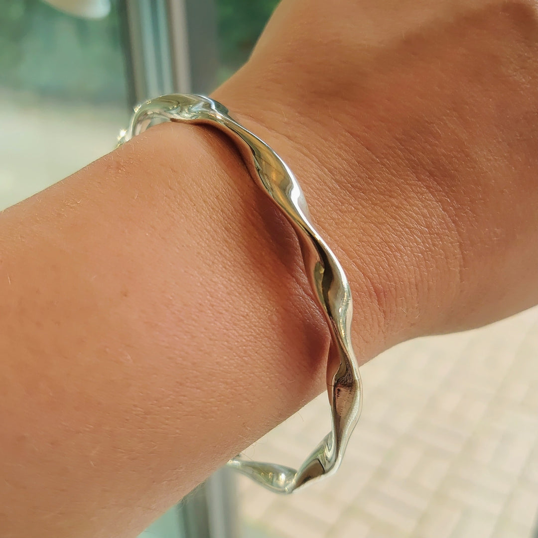 Charlotte Twisted Silver Bangle