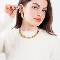 TOSHA CHUNKY EARRINGS WITH HORIZONTAL LINES TEXTURES